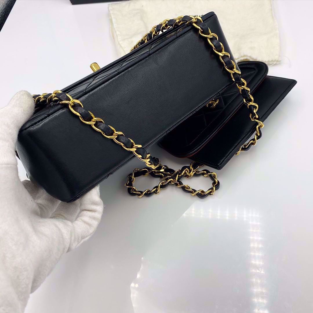 chanel crossbody flap bag