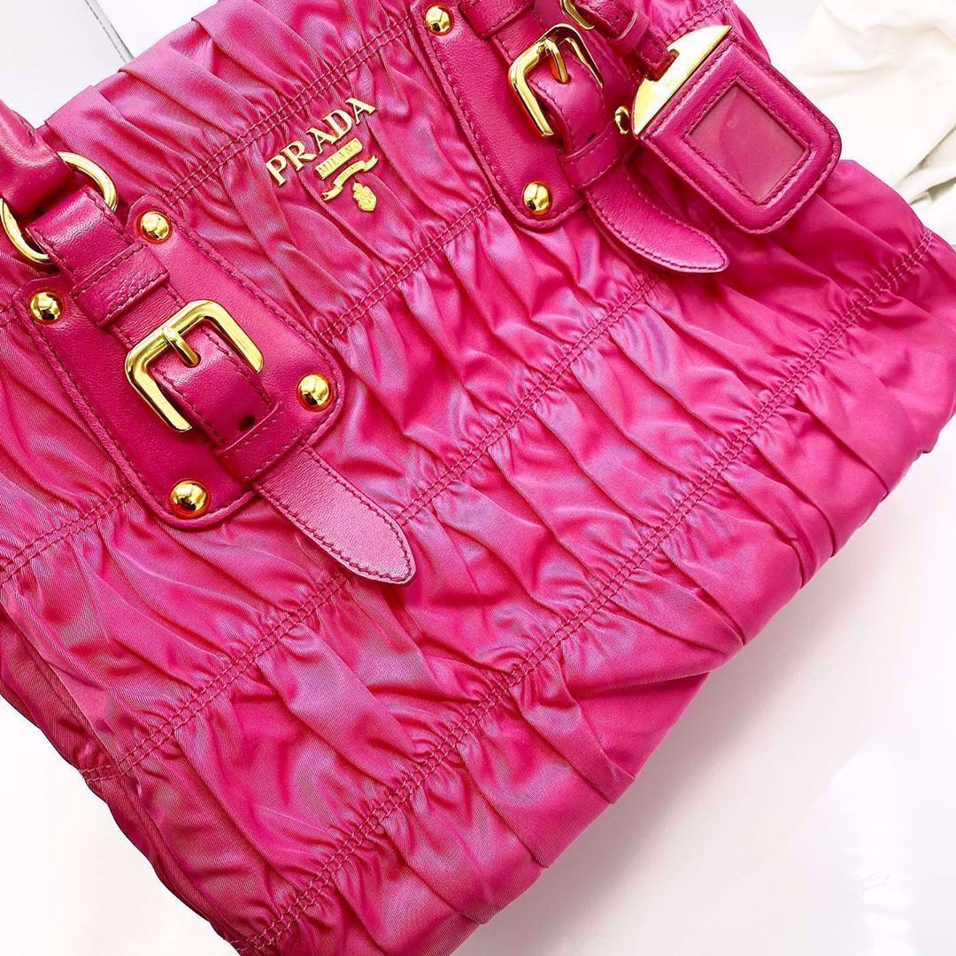 pink prada tessuto