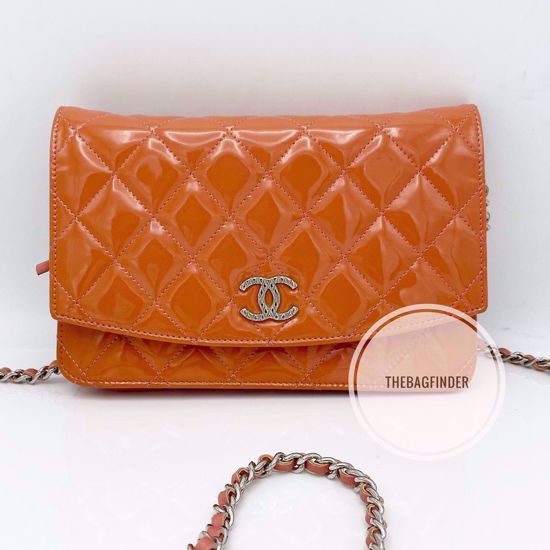 Picture of Chanel Wallet On Chain Patent Salmon