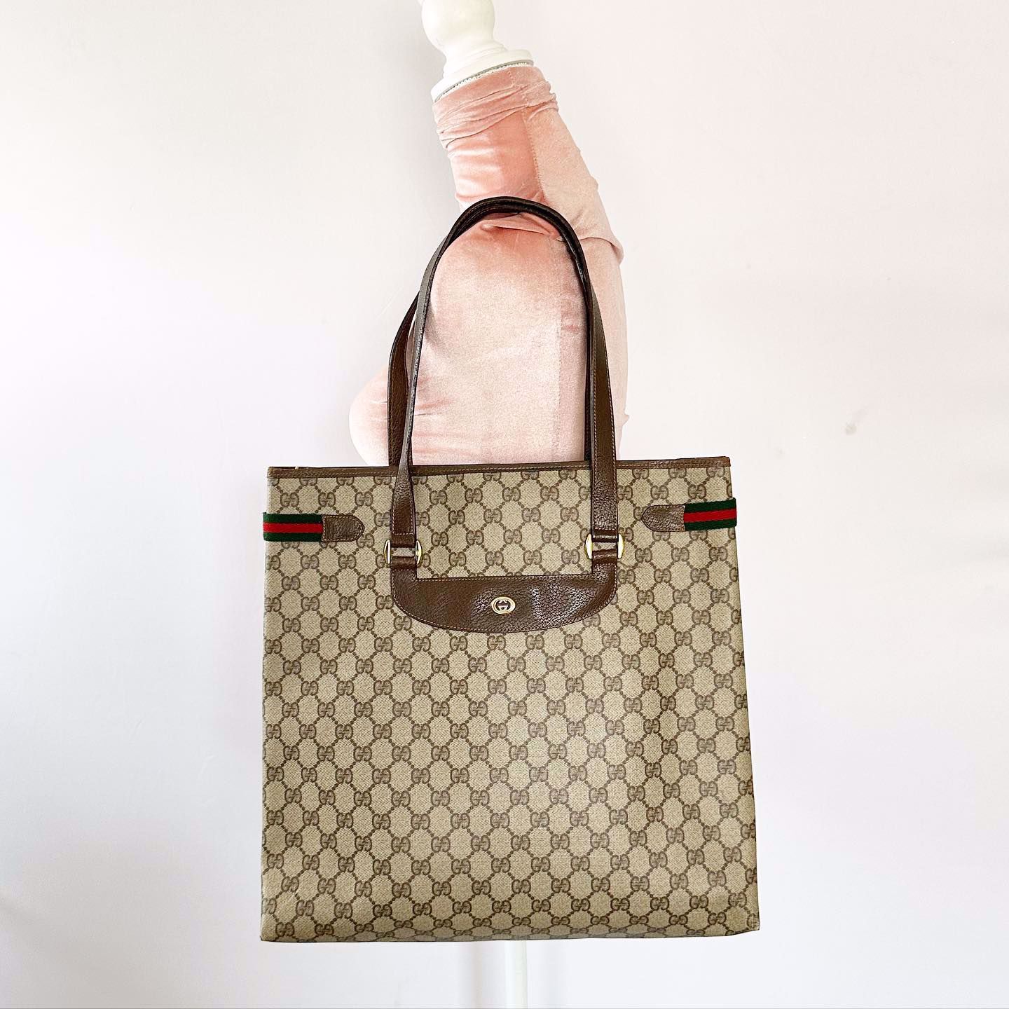 thebagfinder Gucci Coated Canvas Document Bag