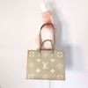 Picture of Louis Vuitton OnTheGo MM Turtle Dove